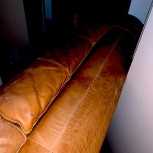 This couch for 200$